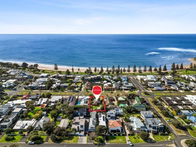 A Rare Old Torquay Opportunity 1,004m² One Block From The Beach