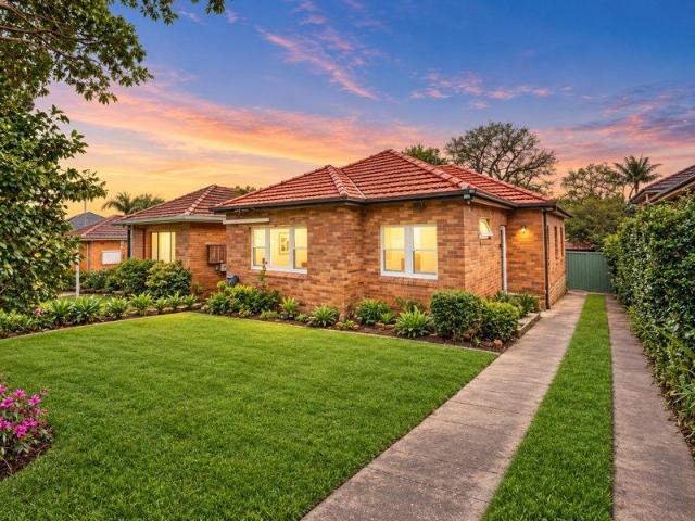 A Rare Opportunity in a Blue Ribbon Beverly Hills Location