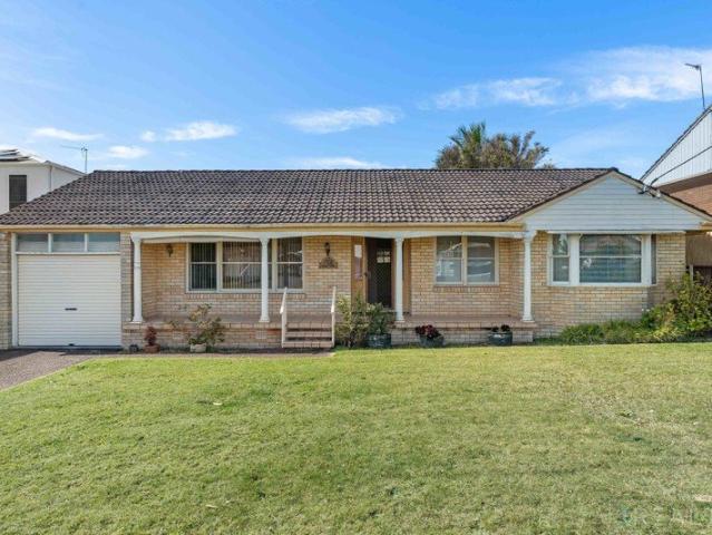 A RARE OPPORTUNITY IN THE HEART OF CAVES BEACH
