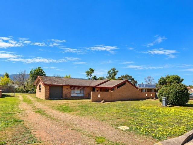 A Rare Opportunity on 1,520m²