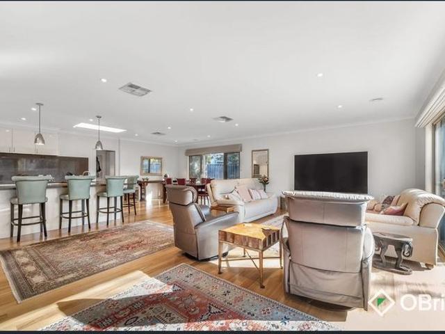 A Rare Opportunity on Olivers Hill