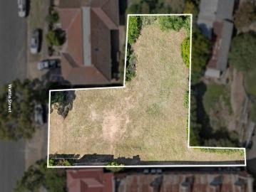A Rare Opportunity To Secure An Elevated Inner City Allotment Just Moments From The CBD