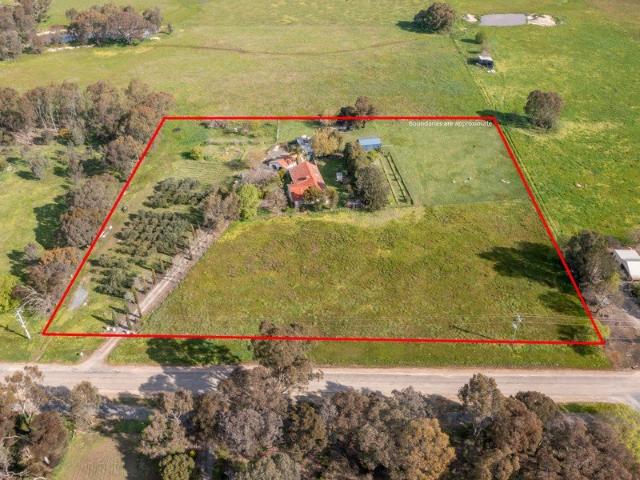 A Rare Landholding with Development Potential