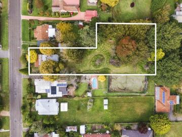 A rare large 3007m2 block with option for a further 4047m2 block adjoining