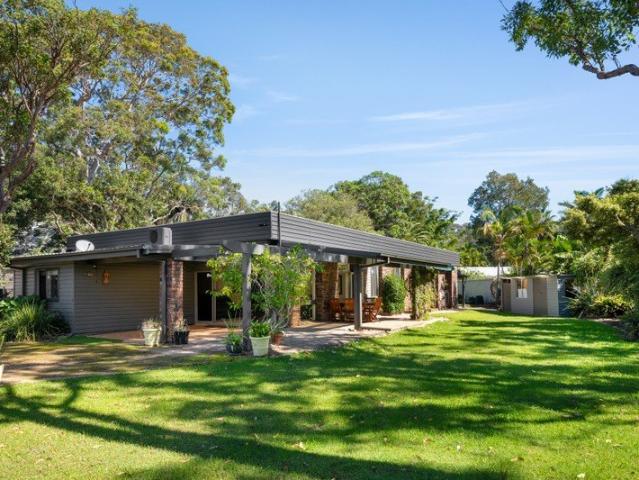 Expansive 2,182sqm level land