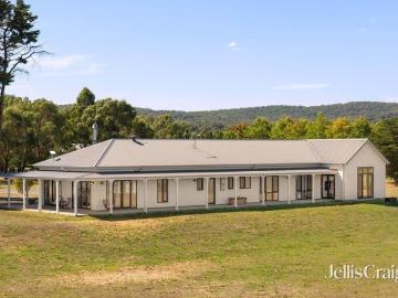 A rare lifestyle offering fully permitted brewery and cidery with paddock to pint capability