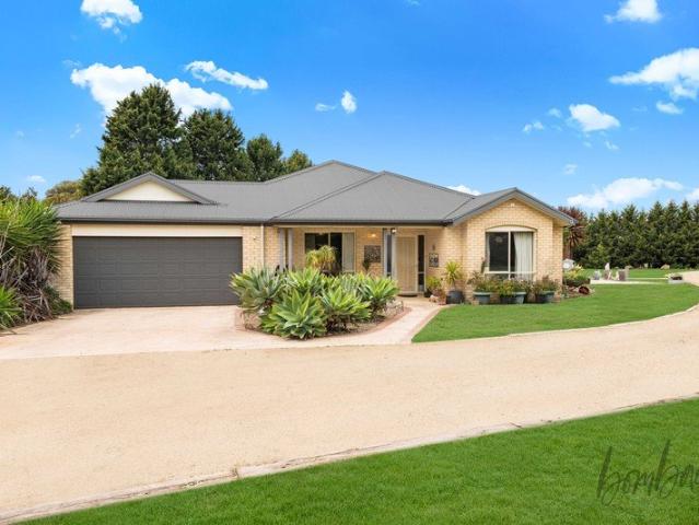 A Rare Lifestyle Opportunity on Approximately 4,676m²