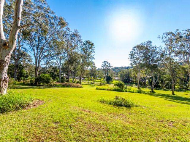 A Rare Lifestyle Opportunity Close to Town