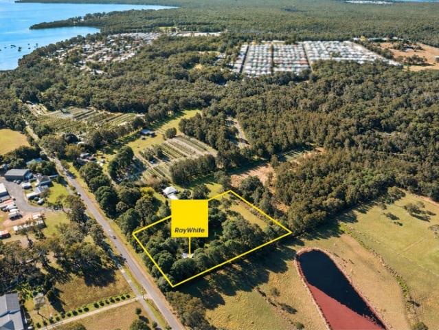 A Rare Lifestyle Opportunity in Lake Munmorah