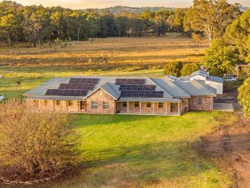 A Rare Lifestyle Opportunity in Prestigious Cawdor