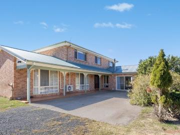 A Rare Lifestyle Opportunity Privacy, Space & Income Potential at 20 Iron Pot Creek Road