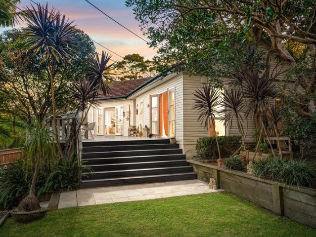 A rare north facing freestanding home with potential!