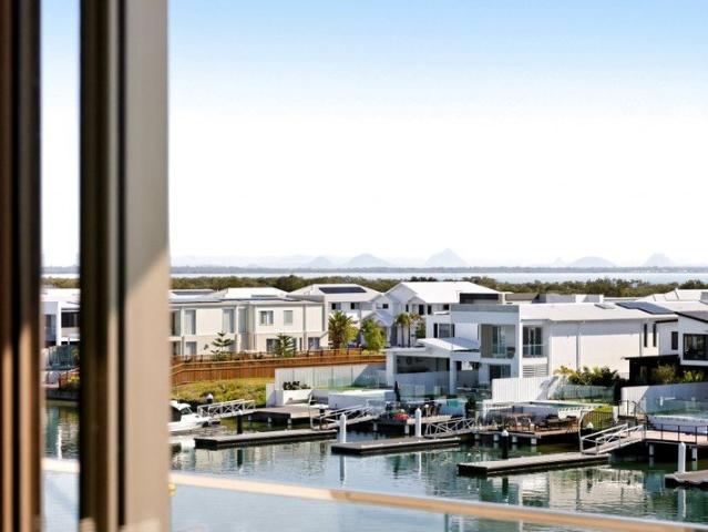 A Rare North Facing Waterfront Position with an Exceptional Outlook