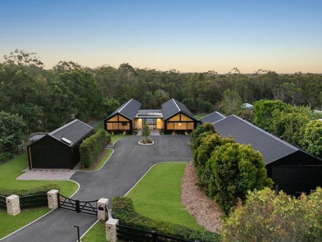 A Rare New Architectural Retreat in Peregian Beach Acreage