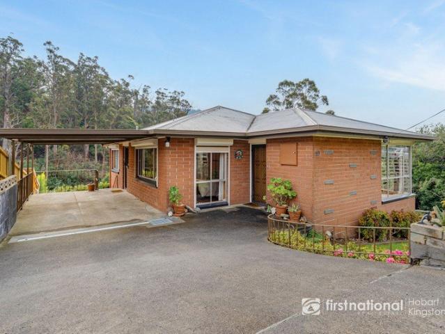 A Rare South Hobart Haven Beside the Rivulet Offering…City Convenience, Mountain Majesty & a Backyard Like No Other!
