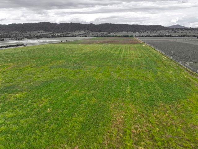A rare Segenhoe Valley Opportunity Water, Lifestyle & Endless Potential