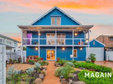 A rare Silver Sands opportunity with views in every direction