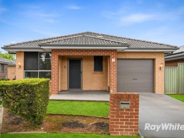 A Rare Street Facing, North Facing & Freestanding Villa Offering Low Strata in the Heart of Mount Druitt