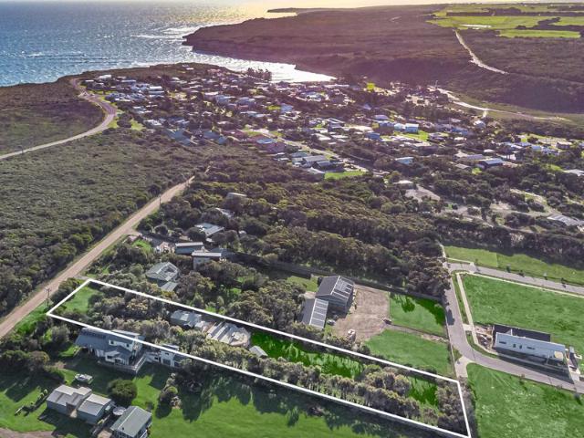 A Rare Port Campbell Lifestyle Opportunity on 4,000m²
