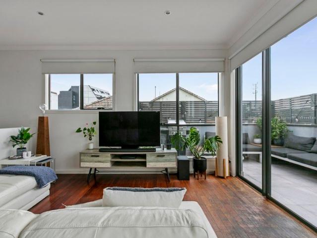 A Rare Preston Townhouse Defined by Its Views