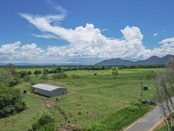 Bemerside, Hinchinbrook County, Low Island, Queensland, Queensland