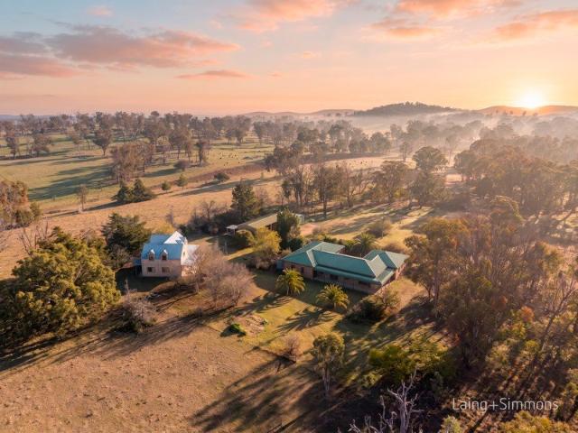 A Rare Rural Lifestyle Estate with Space, Comfort & Versatility
