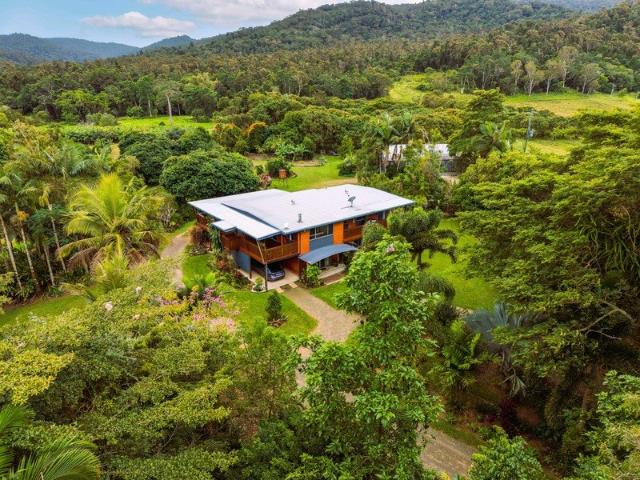 A Rare Rural Sanctuary Where Lifestyle and Opportunity Unite