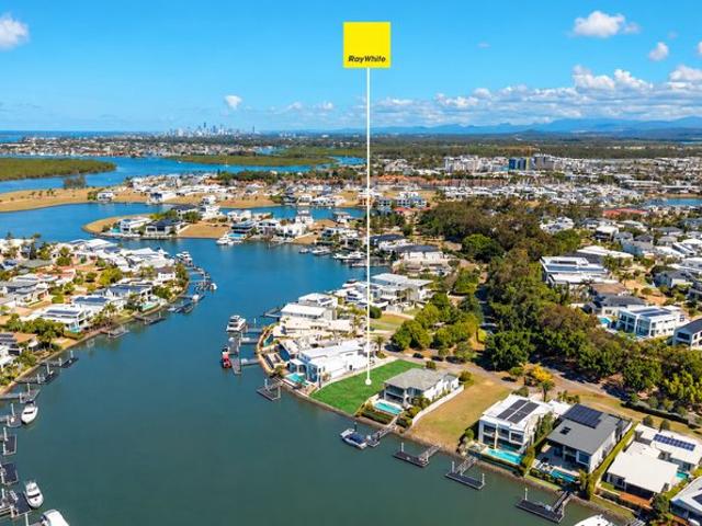 A Rare Waterfront Canvas in Sanctuary Cove