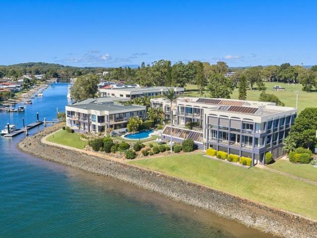 A Rare Waterfront Setting Within Tightly Held 'Riana Moorings'