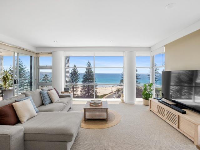 A Rare Whole Floor Opportunity In The Heart Of Rainbow Bay