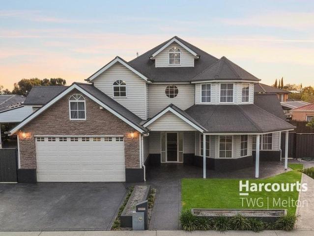 A Rare Three Story American Style Masterpiece on an Impressive 1,024sqm Allotment