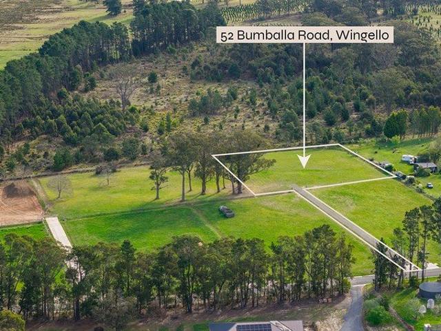 A Rare Village Acreage with DA Approval