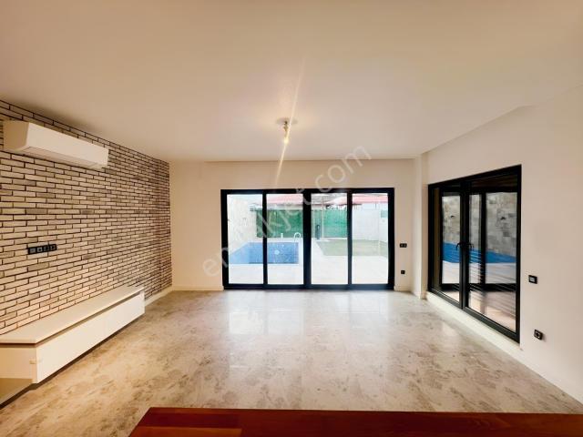Aırbnb Ruhsatlı | Havuzlu | Akıllı Ev Sistemli | 5+1 Lüks Villa