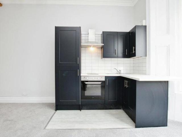 A recently refurbished studio flat in Redland. All bills included