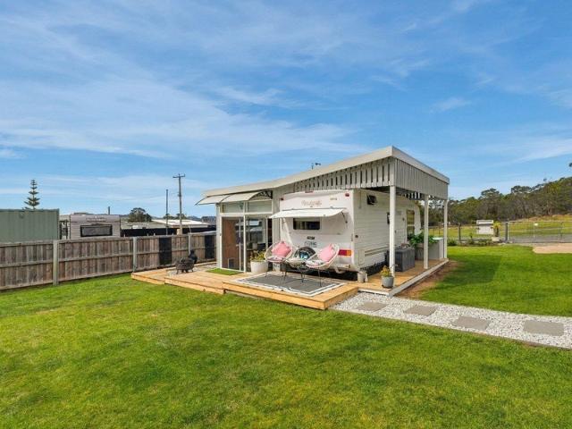 A Ready made Coastal Retreat In The Heart Of Orford