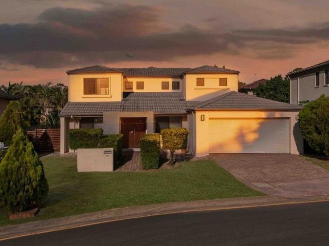 In Robertson State School Catchment | A Refined Family Haven in a Blue Chip Pocket