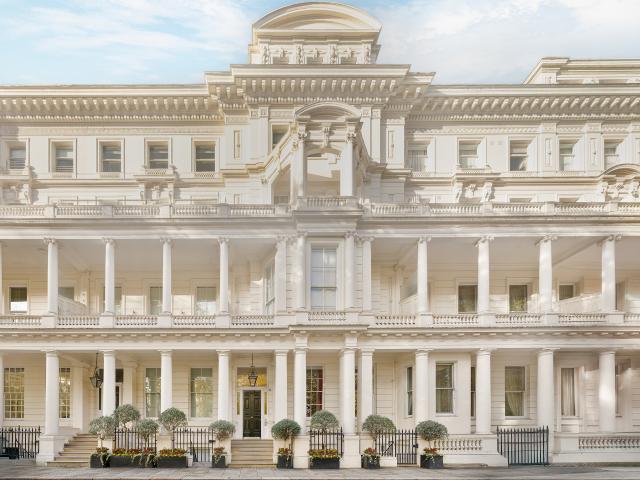 A Refined Lateral Apartment Moments from Hyde Park