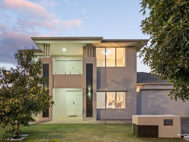 A Refined Retreat for Effortless Living