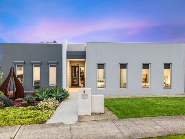 A Refined Retreat in Wattle View Estate