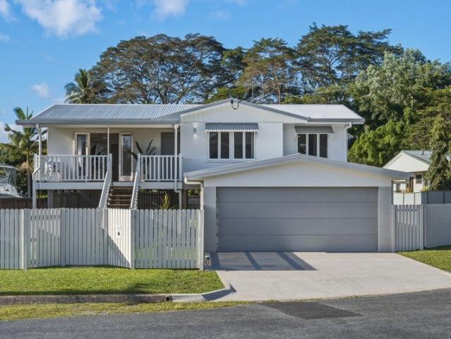 A Refined Reinvention of a Classic Weatherboard Home