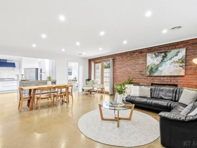 A Refined Take on Coastal Living