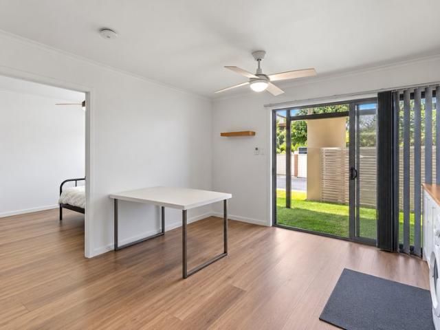 A Relaxed Coastal Lifestyle, Moments from the Broadwater