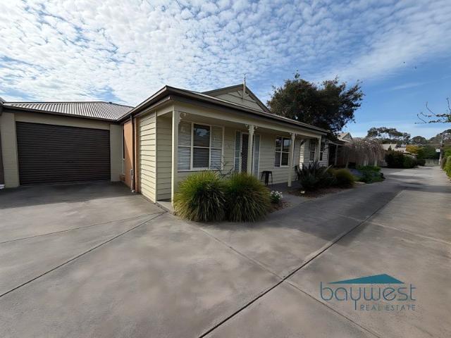 A Relaxed Crib Point Lifestyle Awaits