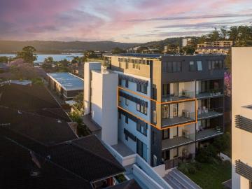 A Relaxed Apartment Lifestyle in Point Frederick