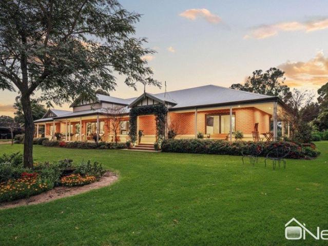 A REMARKABLE COUNTRY ESTATE