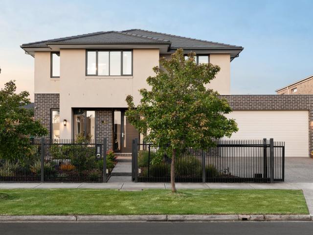 A Remarkable Entertainer in a Prestigious Strathmore Setting