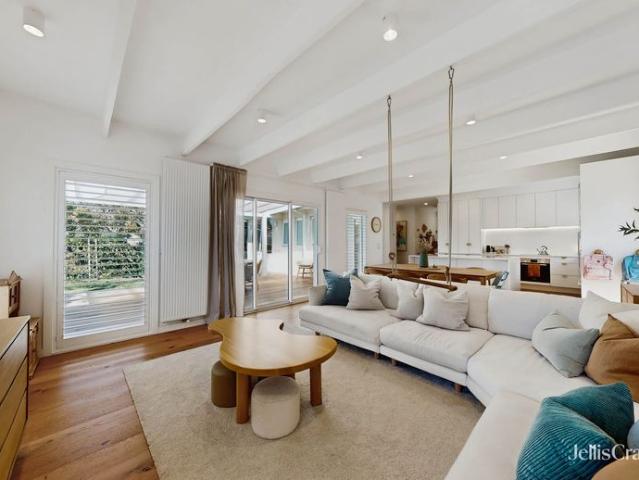 A Renovated Parkside Family Retreat