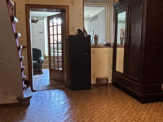 À rénover, à aimer, à habiter une maison T8 avec cour extéri