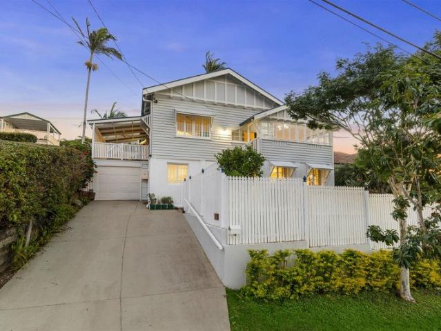 A Residence to Suit Many Lifestyles
