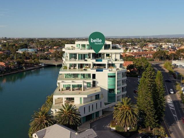 A Residence Without Equal, Exceptional Penthouse with Breathtaking Lake & Ocean Views
